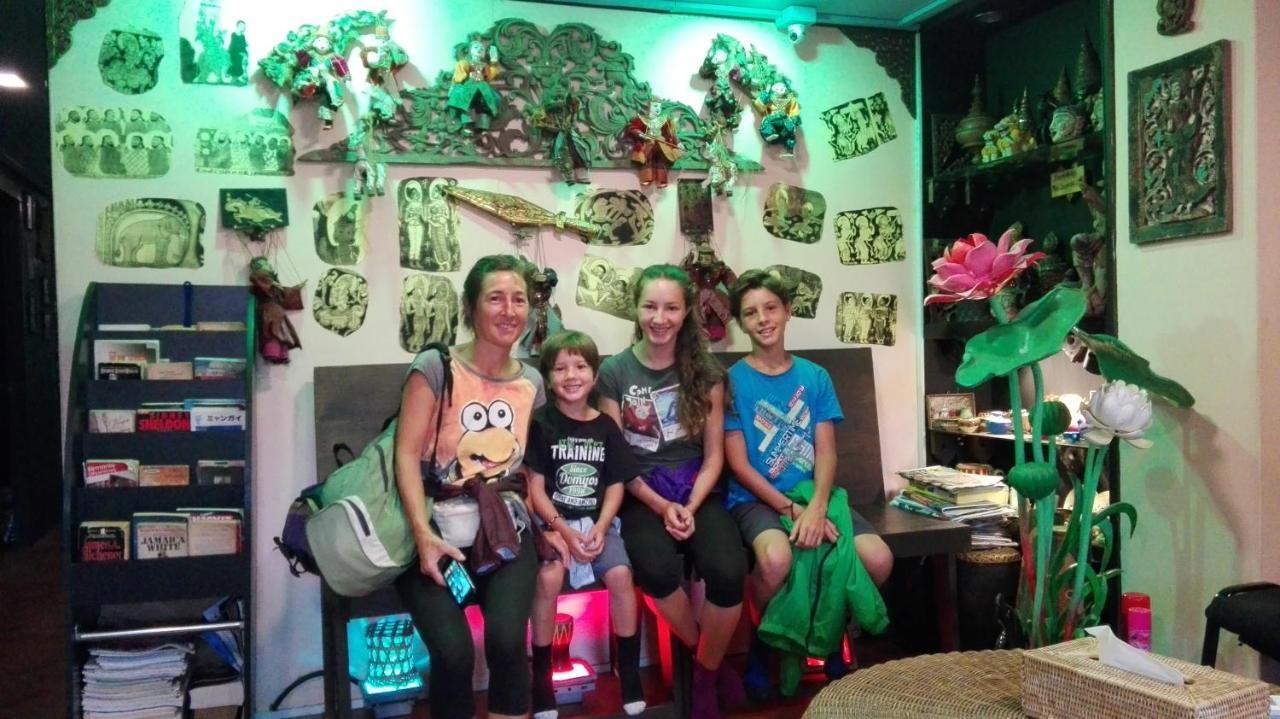 Shannkalay Hostel Yangon Luaran gambar